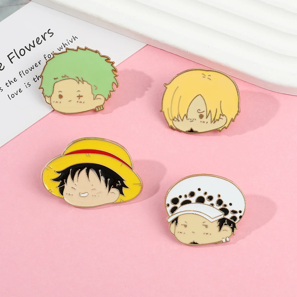 4 個アニメキャラクターブローチシンプルなロロノア・ゾロサン - Cosplay Anime Zoro のレビューと価格